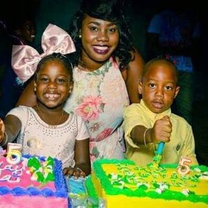 Meet your Posher, Angelee